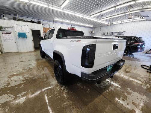 Summit White 2022 Chevrolet Colorado ZR2
