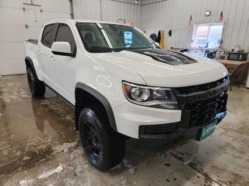 Summit White 2022 Chevrolet Colorado ZR2
