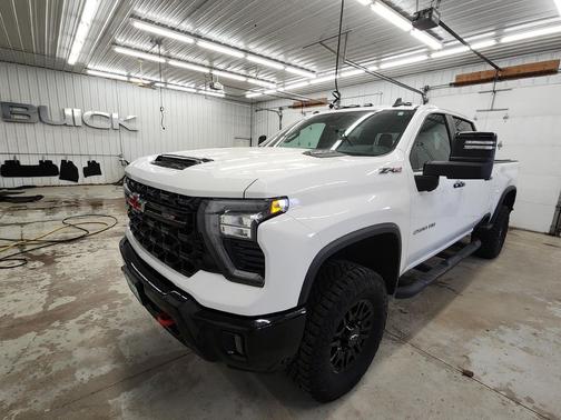 2024 Chevrolet Silverado 2500 4WD Crew Cab Standard Bed ZR2