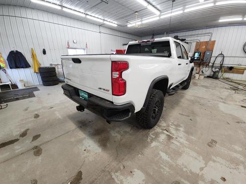 2024 Chevrolet Silverado 2500 4WD Crew Cab Standard Bed ZR2