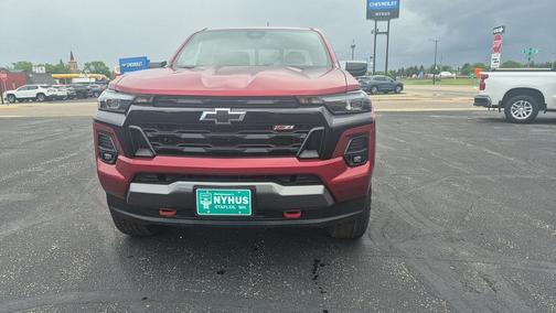 Radiant Red Tintcoat 2026 Chevrolet Colorado Z71