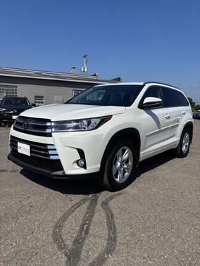 2017 Toyota Highlander Limited