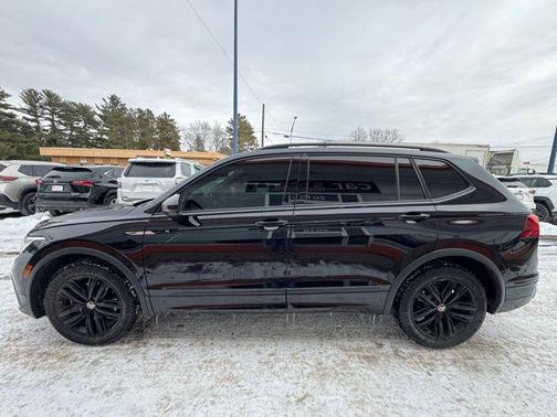 2022 Volkswagen Tiguan 2.0T SE R-Line Black 4MOTION