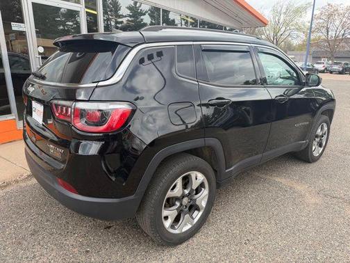 Diamond Black Crystal Pearlcoat 2020 Jeep Compass Limited
