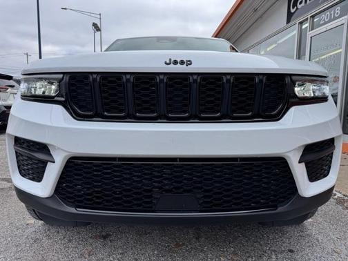 2022 Jeep Grand Cherokee Altitude