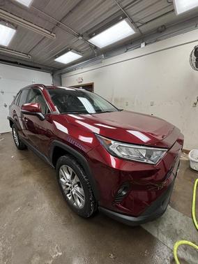 2020 Toyota RAV4 XLE Premium