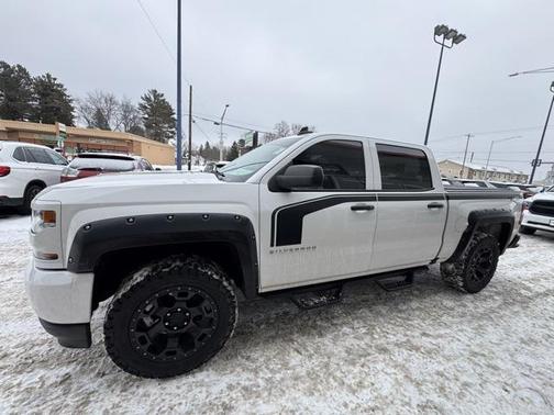2018 Chevrolet Silverado 1500 Custom