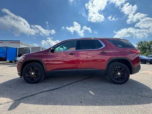 Cajun Red Tintcoat 2021 Chevrolet Traverse LT Cloth