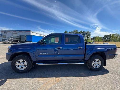 Blue Ribbon Metallic 2014 Toyota Tacoma Base