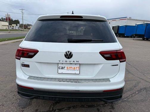 White 2022 Volkswagen Tiguan 2.0T SE 4MOTION