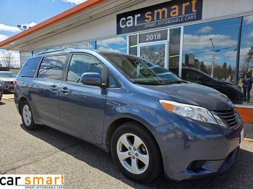 2015 Toyota Sienna LE