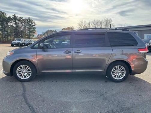 2013 Toyota Sienna XLE