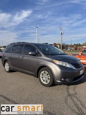 2013 Toyota Sienna XLE