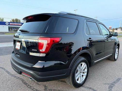 Shadow Black 2018 Ford Explorer XLT