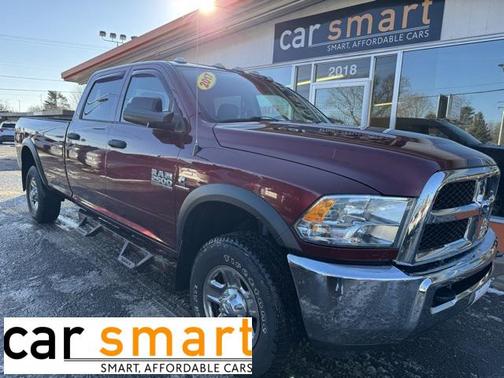 2017 RAM 2500 Tradesman Crew Cab 4x4 8' Box
