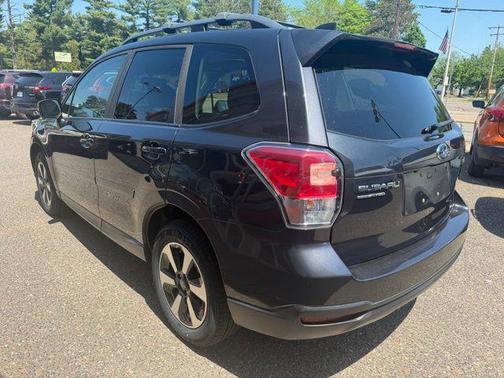 Dark Gray Metallic 2018 Subaru Forester 2.5i Premium