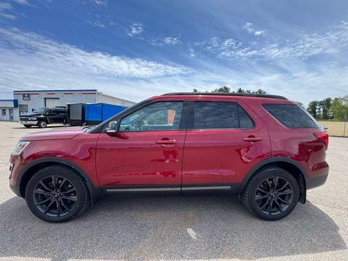 Ruby Red Metallic 2017 Ford Explorer XLT