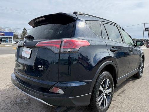 Teal 2018 Toyota RAV4 XLE