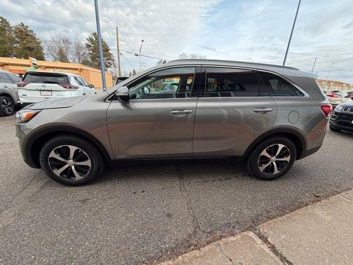 2016 Kia Sorento EX