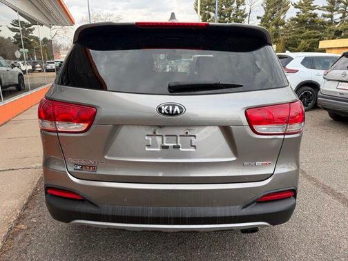 2016 Kia Sorento EX