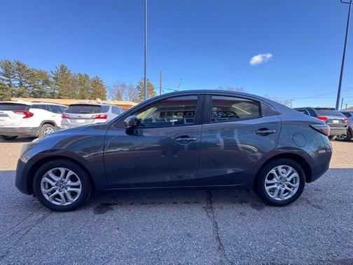 2018 Toyota Yaris iA Base