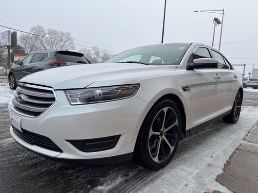 2016 Ford Taurus SEL