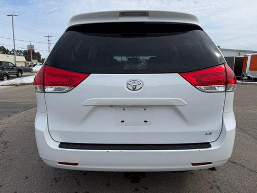 2013 Toyota Sienna LE