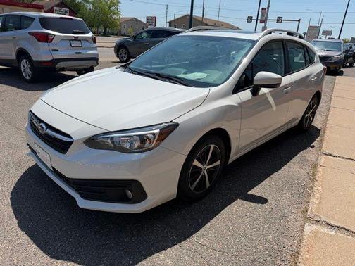 Crystal White Pearl 2022 Subaru Impreza Premium