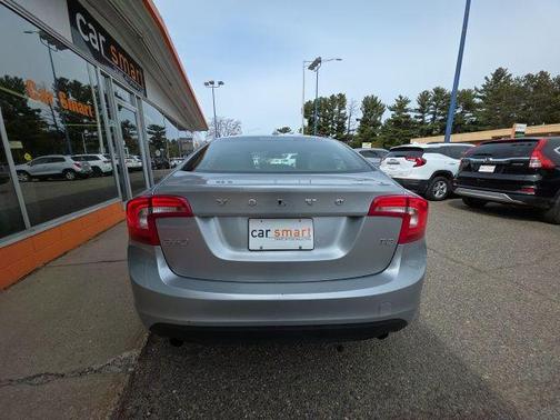 2013 Volvo S60 T5 Premier