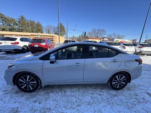 2021 Nissan Versa 1.6 SV
