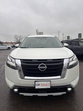 2022 Nissan Pathfinder SL 4WD