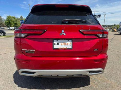 Red Diamond 2022 Mitsubishi Outlander SEL S-AWC