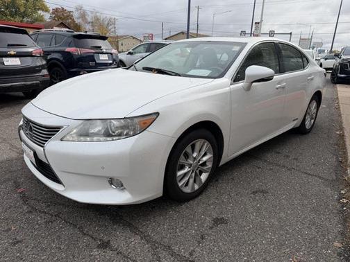 2013 Lexus ES 300h Base