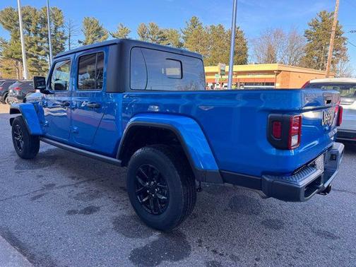 Hydro Blue Pearlcoat 2022 Jeep Gladiator Altitude 4x4