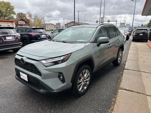 2023 Toyota RAV4 XLE Premium