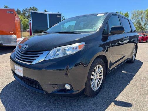 Attitude Black 2015 Toyota Sienna XLE
