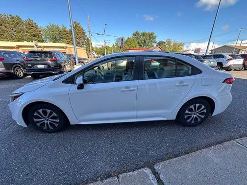 2022 Toyota Corolla Hybrid LE