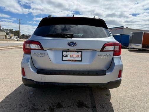 Ice Silver Metallic 2017 Subaru Outback 2.5i Limited