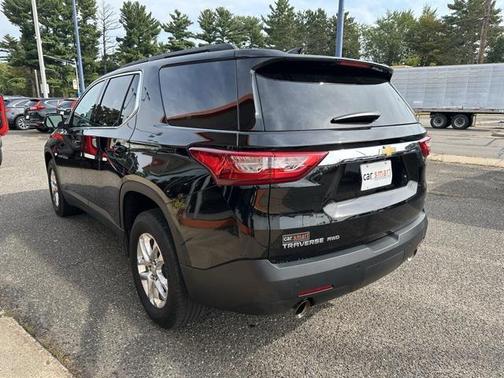 2021 Chevrolet Traverse LT Cloth
