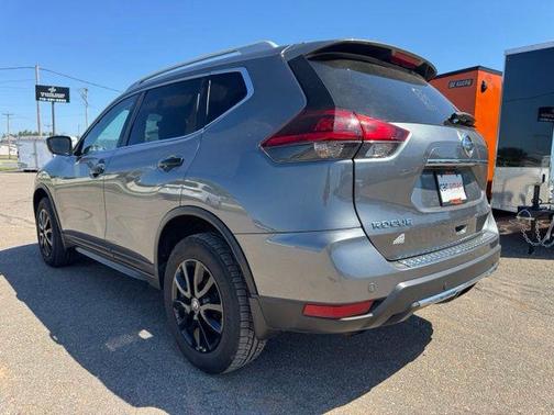 Gun Metallic 2019 Nissan Rogue SV