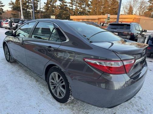 2016 Toyota Camry Hybrid SE