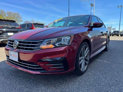 Fortana Red Metallic 2018 Volkswagen Passat 2.0T R-Line