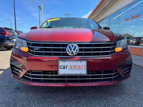 Fortana Red Metallic 2018 Volkswagen Passat 2.0T R-Line