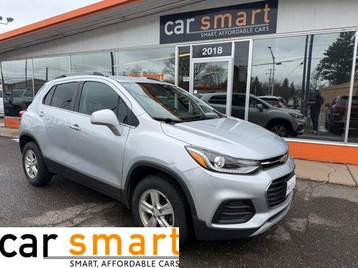Silver Ice Metallic 2020 Chevrolet Trax LT