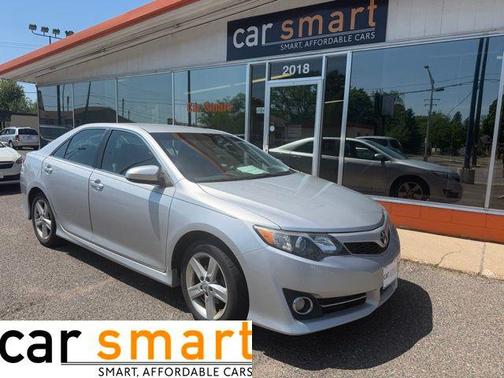 Classic Silver Metallic 2013 Toyota Camry SE