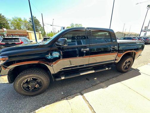 Black 2014 Toyota Tundra SR5