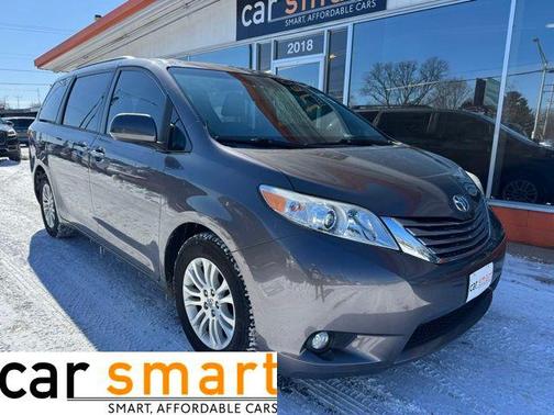 2016 Toyota Sienna XLE