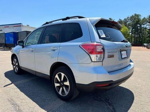 Ice Silver Metallic 2017 Subaru Forester 2.5i Premium
