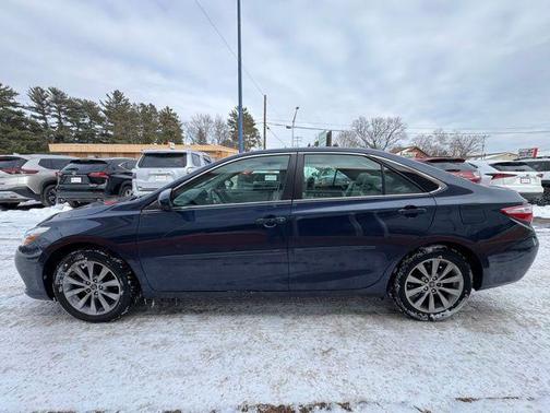 2016 Toyota Camry XLE