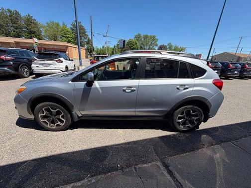 Ice Silver Metallic 2014 Subaru XV Crosstrek 2.0i Limited